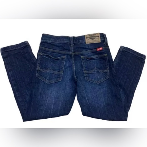 BUNDLE boy's clothing, 8-10, 3 pieces, Pants, Shirt and shoes - Picture 5 of 6